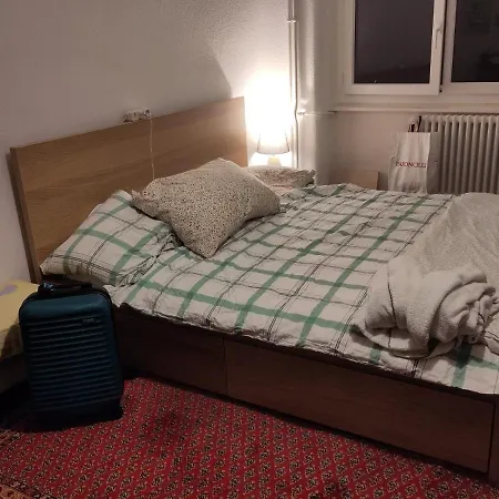 Familial 4 Pieces Apartment